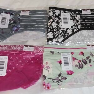 (M)4 CACIQUE WOMEN'S COTTON HIPSTER SIZE (26-28)